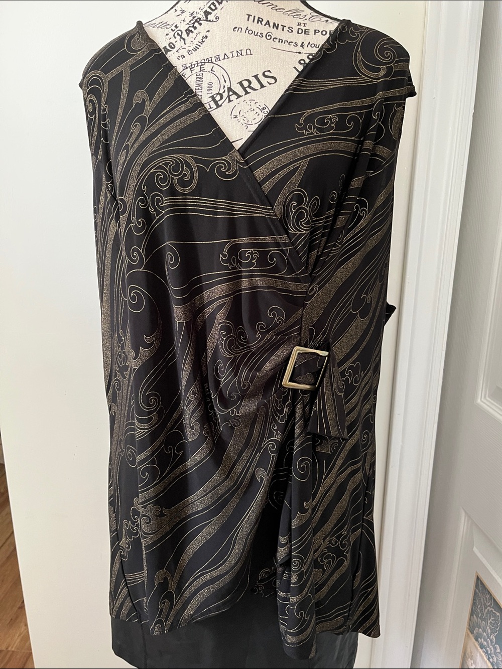 💗Penningtons Black Midi Wrap Top with Gold Swirl Print and Buckle
